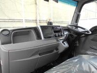 三菱ふそうキャンターダブルキャブ（Wキャブ）小型（2t・3t）[写真27]