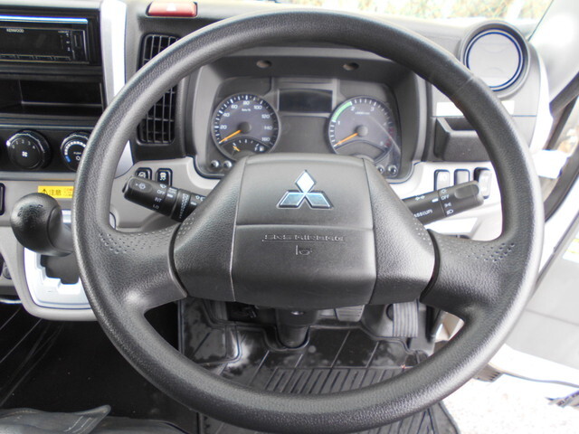 三菱ふそうキャンターダブルキャブ（Wキャブ）小型（2t・3t）[写真28]