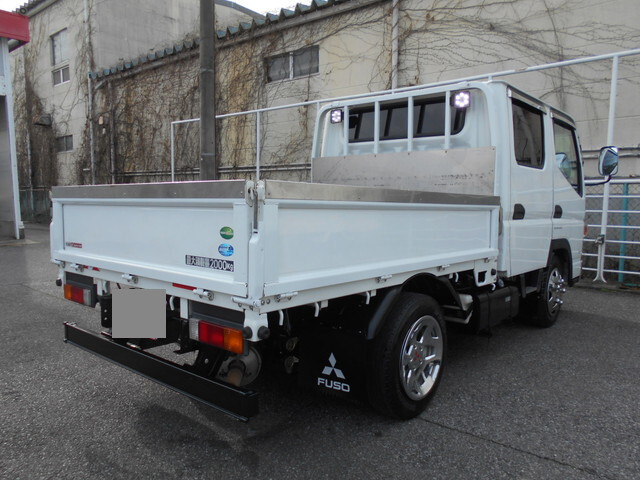 三菱ふそうキャンターダブルキャブ（Wキャブ）小型（2t・3t）[写真04]