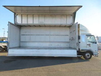 三菱ふそうファイターアルミウイング中型（4t）[写真12]