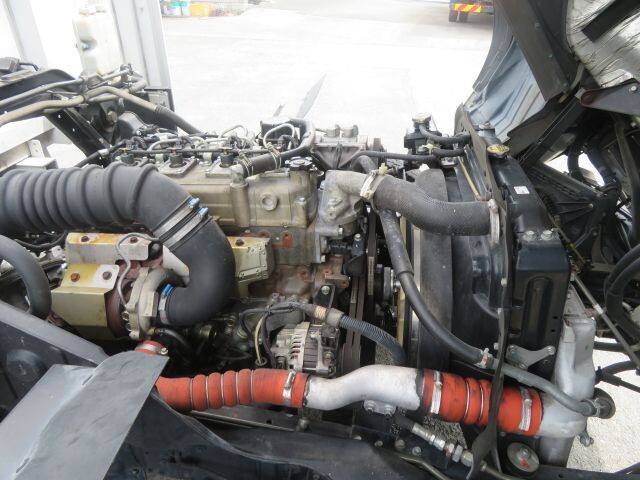 三菱ふそうファイターアルミウイング中型（4t）[写真37]