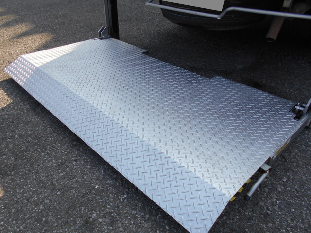 日産アトラスダブルキャブ（Wキャブ）小型（2t・3t）[写真13]