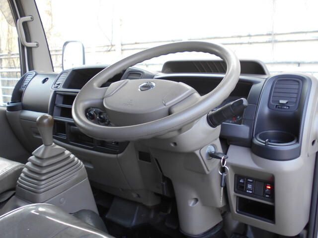 日産アトラスダブルキャブ（Wキャブ）小型（2t・3t）[写真24]