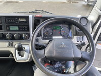 三菱ふそうキャンター冷凍車（冷蔵車）小型（2t・3t）[写真11]