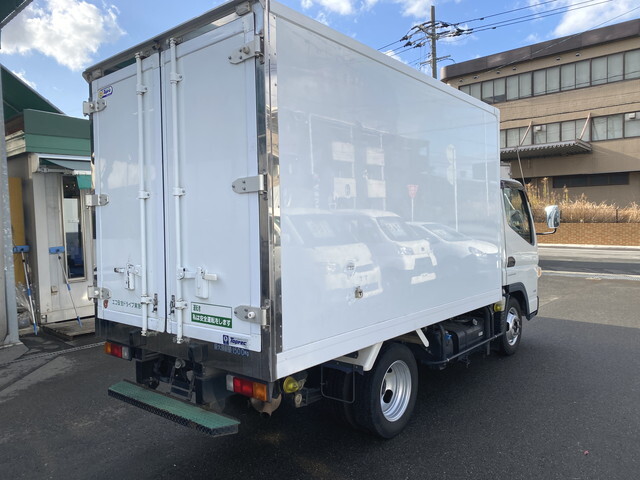 三菱ふそうキャンター冷凍車（冷蔵車）小型（2t・3t）[写真04]