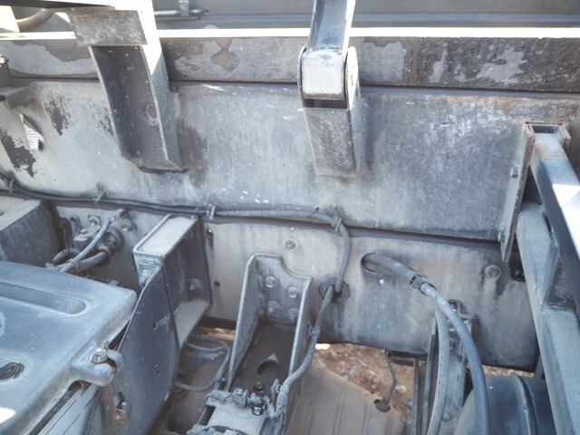 いすゞフォワード汚泥吸引車増トン（6t・8t）[写真16]