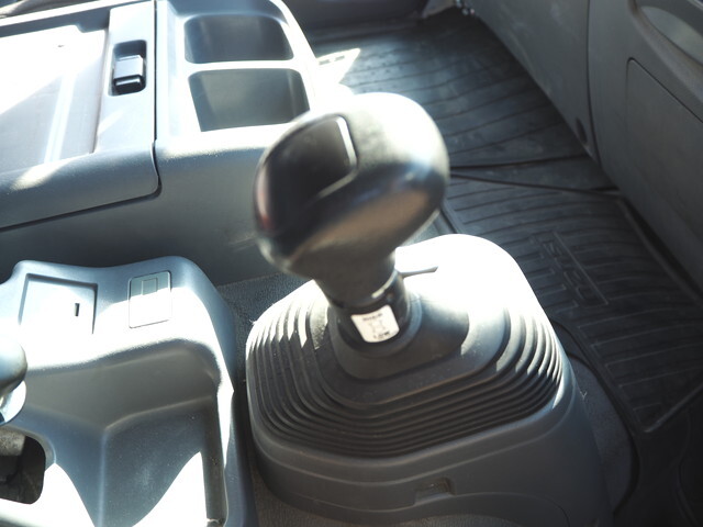 いすゞフォワード汚泥吸引車増トン（6t・8t）[写真38]