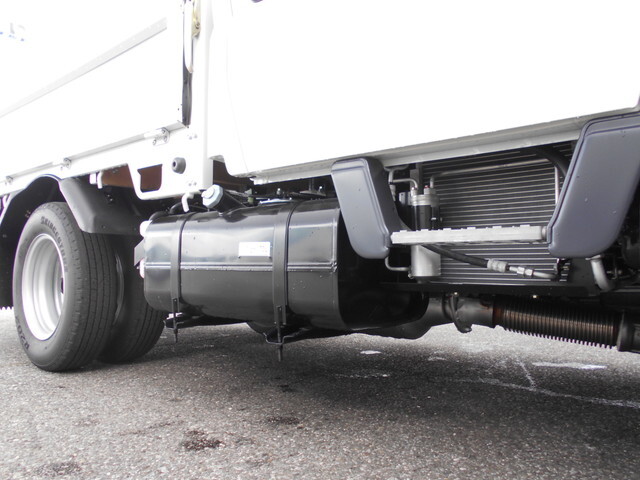 三菱ふそうキャンターダブルキャブ（Wキャブ）小型（2t・3t）[写真17]