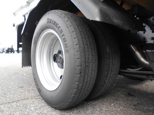 三菱ふそうキャンターダブルキャブ（Wキャブ）小型（2t・3t）[写真21]