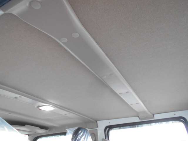 三菱ふそうキャンターダブルキャブ（Wキャブ）小型（2t・3t）[写真40]