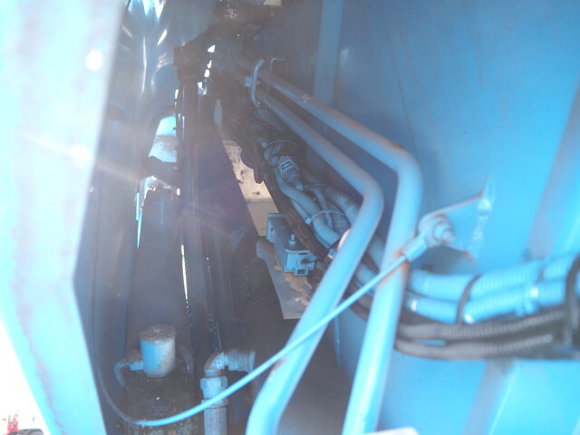 三菱ふそうファイターパッカー車（塵芥車）中型（4t）[写真20]