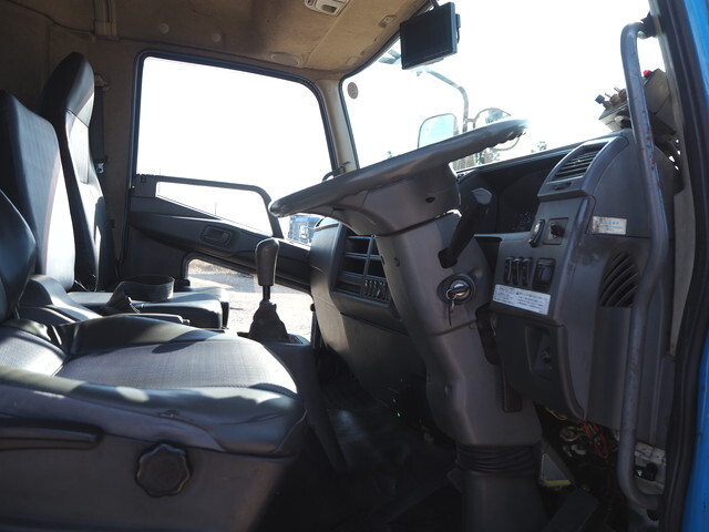 三菱ふそうファイターパッカー車（塵芥車）中型（4t）[写真35]