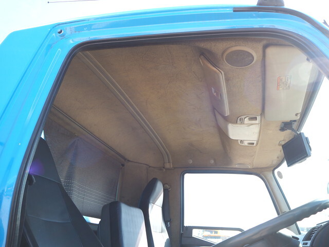 三菱ふそうファイターパッカー車（塵芥車）中型（4t）[写真36]