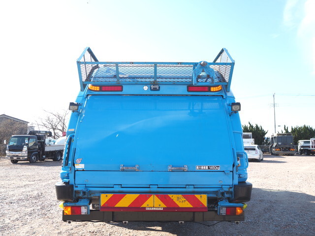 三菱ふそうファイターパッカー車（塵芥車）中型（4t）[写真06]