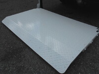 三菱ふそうキャンターダブルキャブ（Wキャブ）小型（2t・3t）[写真12]