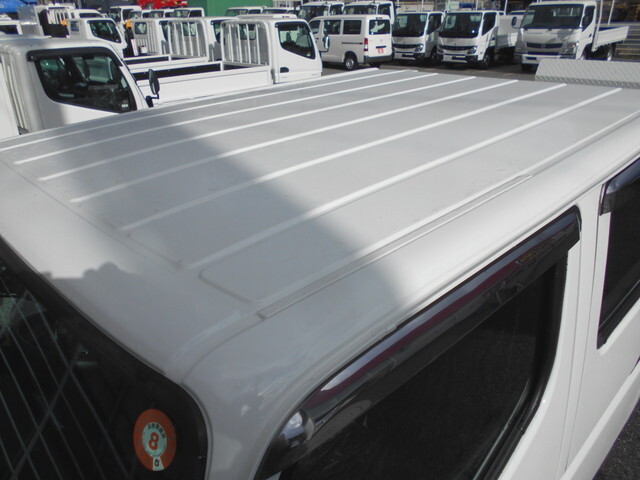 三菱ふそうキャンターダブルキャブ（Wキャブ）小型（2t・3t）[写真14]