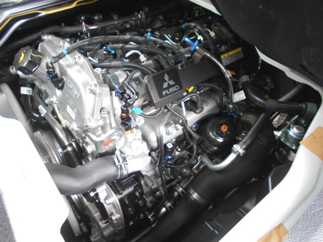 三菱ふそうキャンターダブルキャブ（Wキャブ）小型（2t・3t）[写真15]