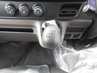 三菱ふそうキャンターダブルキャブ（Wキャブ）小型（2t・3t）[写真32]