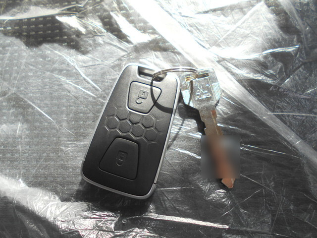 三菱ふそうキャンターダブルキャブ（Wキャブ）小型（2t・3t）[写真38]