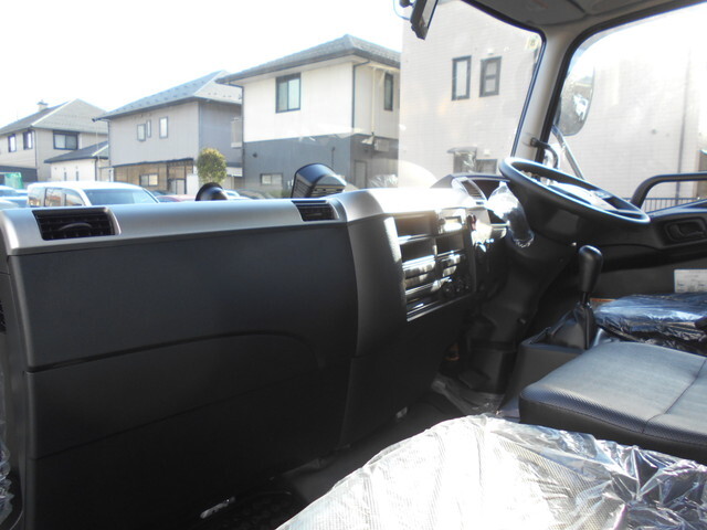 三菱ふそうファイターコンテナ専用車中型（4t）[写真24]