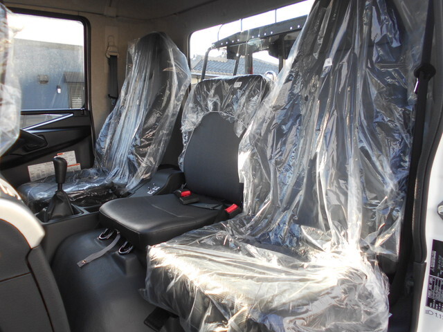 三菱ふそうファイターコンテナ専用車中型（4t）[写真25]