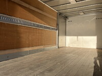 いすゞエルフアルミバン小型（2t・3t）[写真13]