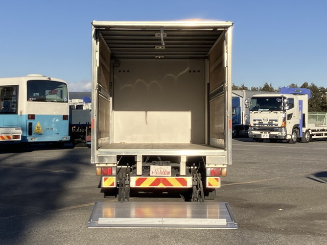 いすゞエルフアルミバン小型（2t・3t）[写真17]