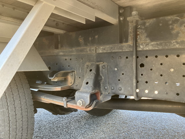 いすゞエルフアルミバン小型（2t・3t）[写真27]