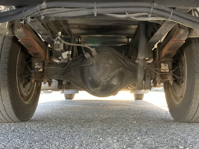 いすゞエルフアルミバン小型（2t・3t）[写真29]