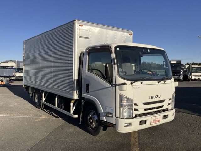 いすゞエルフアルミバン小型（2t・3t）[写真03]