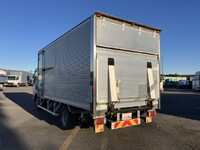 いすゞエルフアルミバン小型（2t・3t）[写真05]