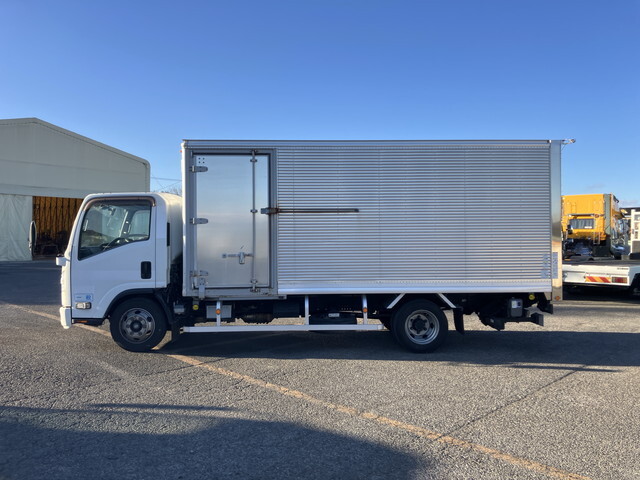 いすゞエルフアルミバン小型（2t・3t）[写真05]