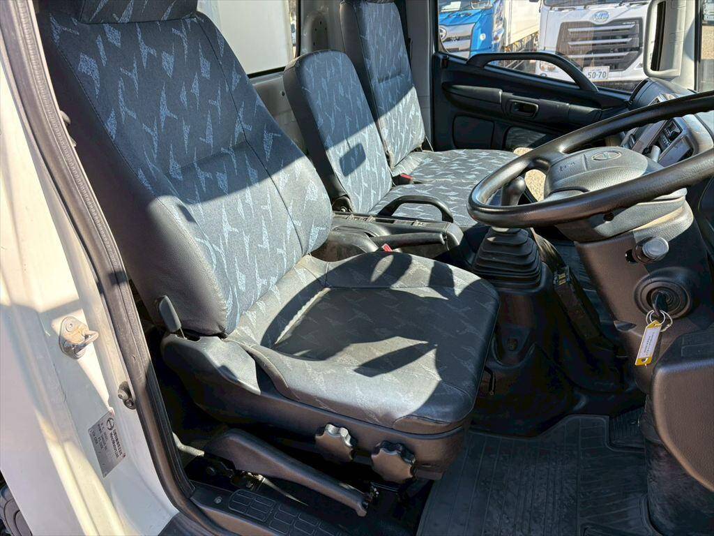 日野レンジャーダンプ中型（4t）[写真20]