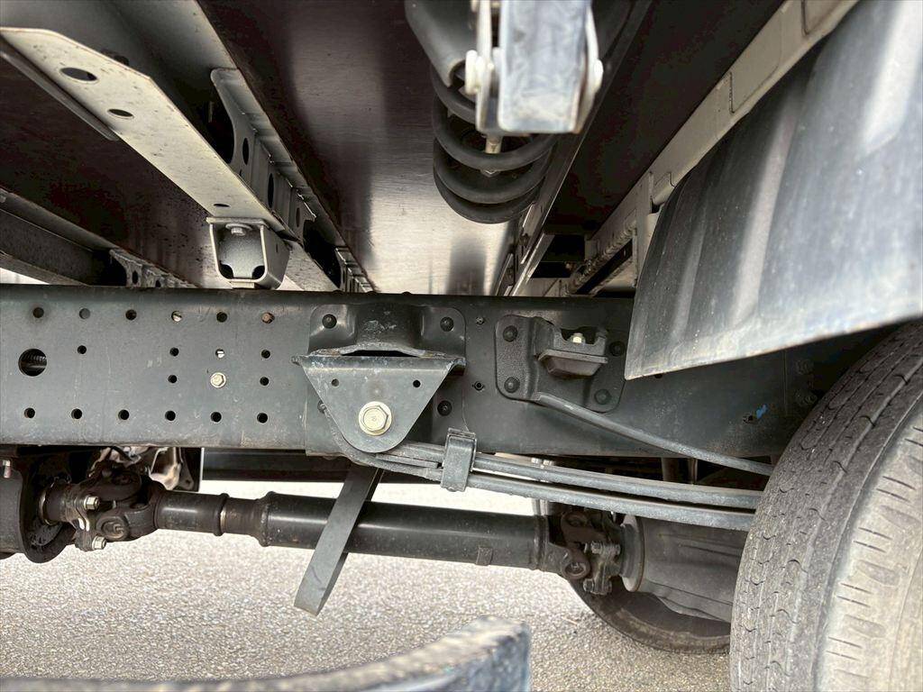 日野デュトロ平ボディ小型（2t・3t）[写真13]