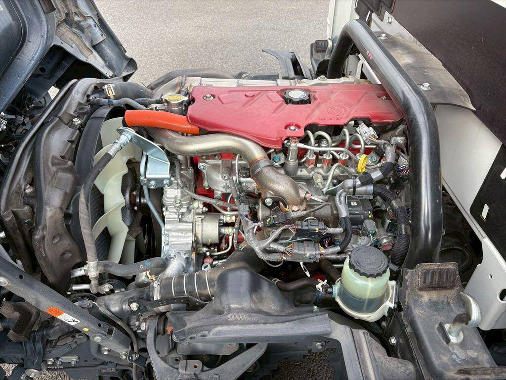 日野デュトロ平ボディ小型（2t・3t）[写真16]