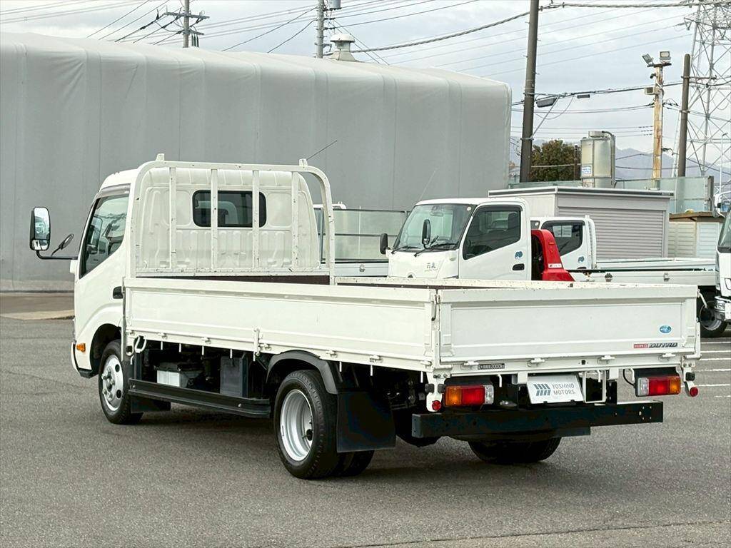 日野デュトロ平ボディ小型（2t・3t）[写真03]