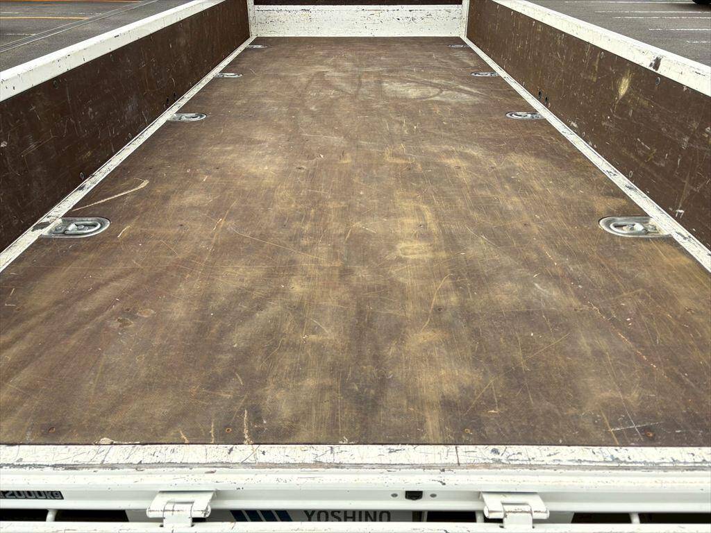 日野デュトロ平ボディ小型（2t・3t）[写真08]