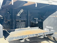 いすゞエルフ平ボディ小型（2t・3t）[写真12]