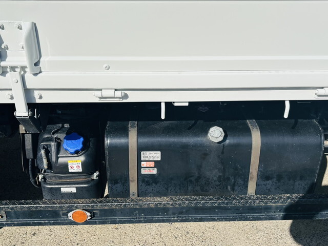 いすゞエルフ平ボディ小型（2t・3t）[写真13]