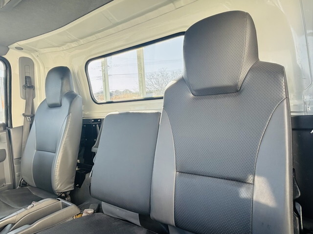 いすゞエルフ平ボディ小型（2t・3t）[写真38]