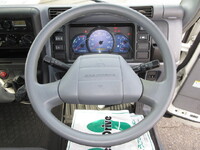 三菱ふそうキャンターアルミバン小型（2t・3t）[写真12]