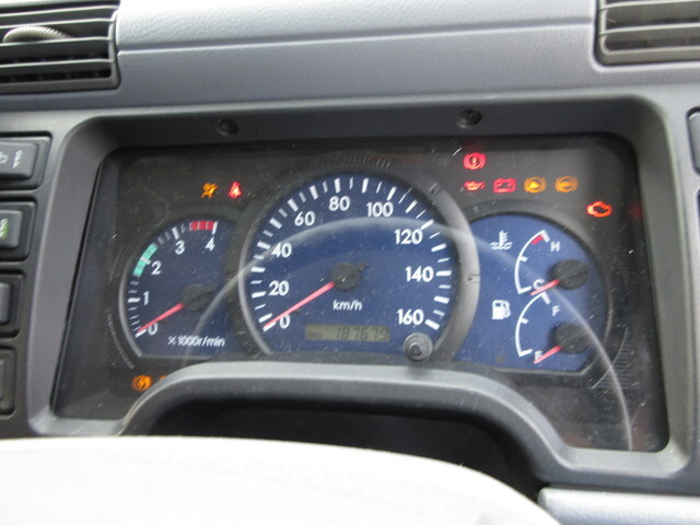 三菱ふそうキャンターアルミバン小型（2t・3t）[写真12]