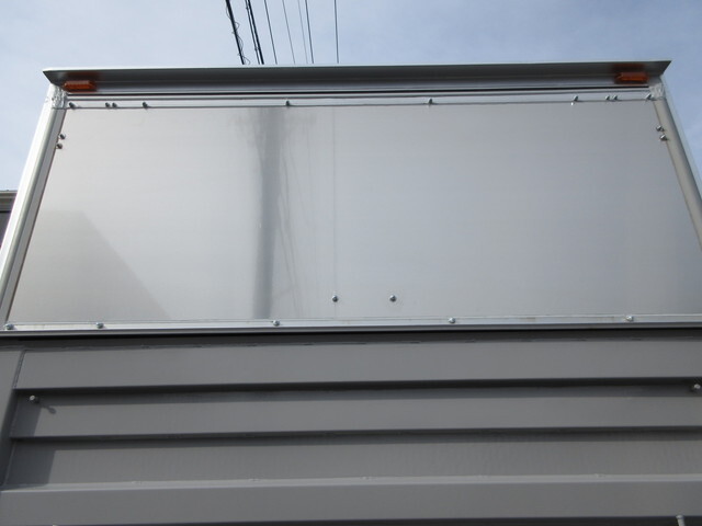 三菱ふそうキャンターアルミバン小型（2t・3t）[写真23]