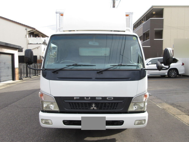 三菱ふそうキャンターアルミバン小型（2t・3t）[写真27]
