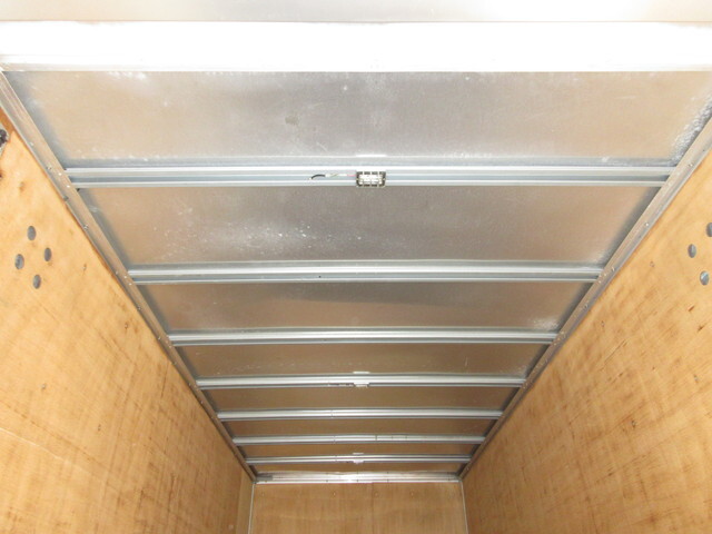 三菱ふそうキャンターアルミバン小型（2t・3t）[写真34]