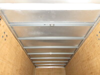 三菱ふそうキャンターアルミバン小型（2t・3t）[写真35]