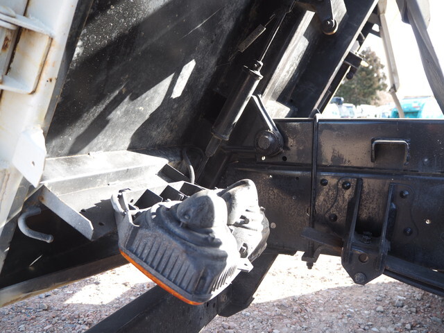 日野レンジャー深ダンプ（土砂禁ダンプ）中型（4t）[写真23]