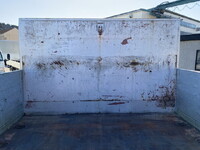 UDトラックスコンドル平ボディ中型（4t）[写真11]