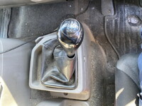 UDトラックスコンドル平ボディ中型（4t）[写真21]