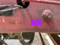 UDトラックスコンドル平ボディ中型（4t）[写真30]